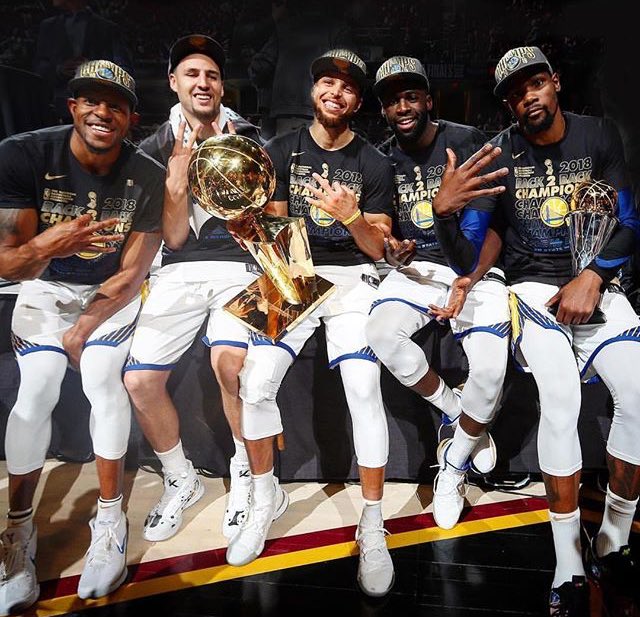 GloballyCurry30's tweet photo. Incase Anybody Forgot 🏆 X3 https://t.co/WyDXbXGshw