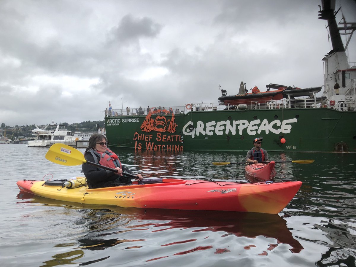 mosquitoFLT's tweet photo. #Kayaktavist training happening now in Seattle next to Greenpeace Ship #ArcticSunrise. The Trans Mountain Expansion Pipeline will not be built! #OilFreeSalishSea https://t.co/N2bbJ8dsNd