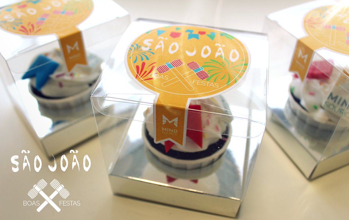 MINDSOURCEteam's tweet photo. Estamos no Porto
🔻🔻🔻🔻🔻🔻🔻🔻🔻🔻
Santo António já se acabou
O São Pedro está-se a acabar
São João, São João, São João 🎉🎊
#mindsource #mindgifts #greatplacetowork#saojoao #festaspopulares#mindsourceemfesta #porto https://t.co/9kQOEnuOhu