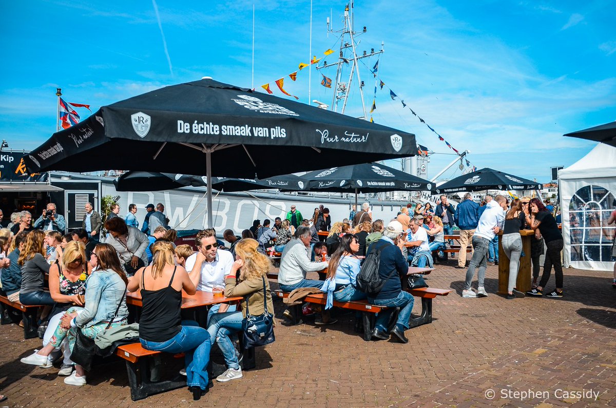 stephencassidy's tweet photo. Lekker druk bij het Havenfestival IJmond aan de IJmuidense Trawlerkade vandaag…
#Havenfestival #HFIJ2018 #IJmond #vis en #duurzaamheid #FoodPlein #IJmuiden #Havenfestival2018 #Trawlerkade #LiveMuziek
Kijk het programma op: https://t.co/awL8nXvMrV https://t.co/TNWnM2O08w