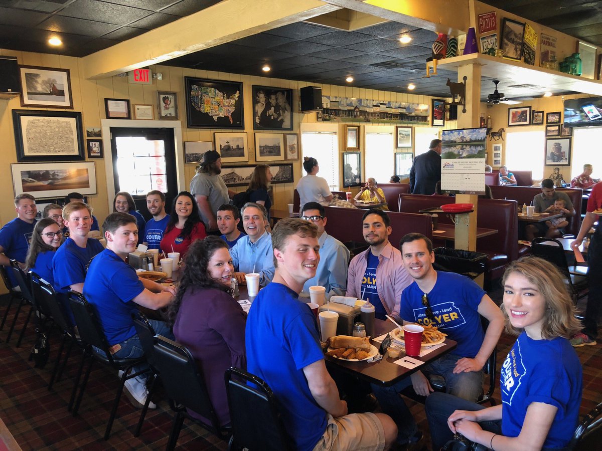 DrJeffColyer's tweet photo. Pull up a chair and join us at the table! It was an honor to eat lunch with the field team and meet many Colyer supporters today at Hickory Hut in #Salina! #ksleg #colyercrew https://t.co/REWY9lMBqO