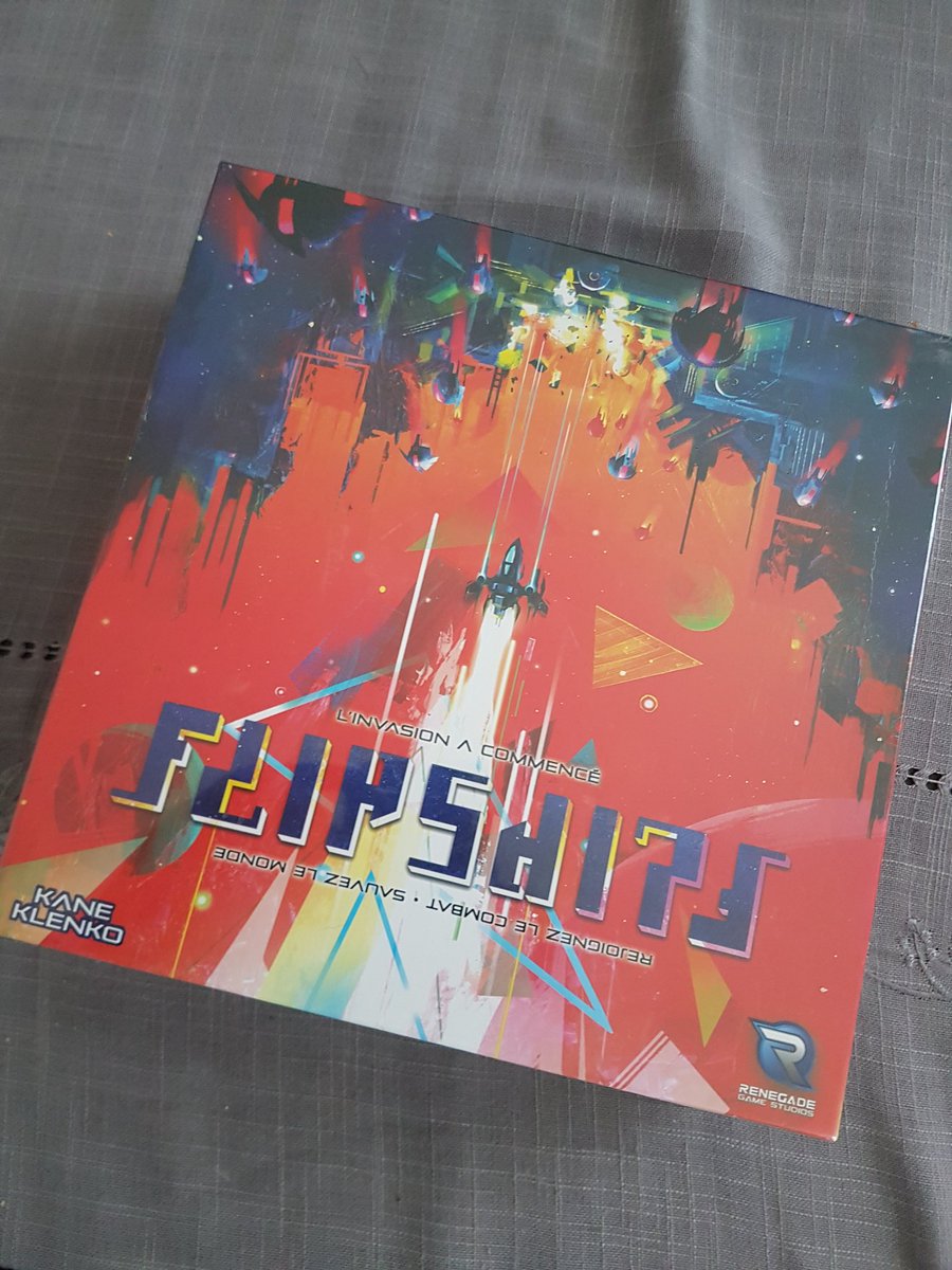 BDPHILOU's tweet photo. #FlipShip #J2s @PlayRenegade Mon achat de @ParisestLudique 😁 #OpenTheBox https://t.co/m5sdmVCwZv