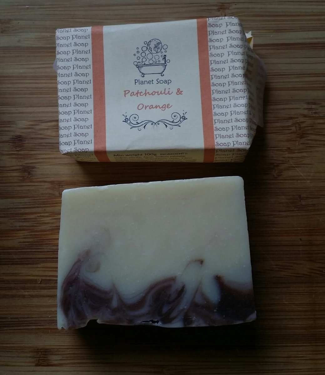 minijaffa13's tweet photo. Strolled to Portobello, picked up some lovely cheeses for #worklunches from @PortyMouse Then some soap from Cove (FB) smells amazing,lathers like anything and no nasties then finished with another recipie book frm Charity Shop 👍 @portyonline @retailmentoring #shopeatbuyuselocal https://t.co/SdaZj50EWO
