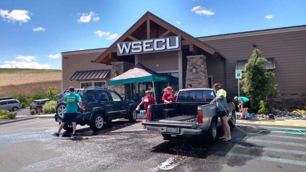 WSECU's tweet photo. Beautiful day for a benefit car wash. Come on over #Pullman! https://t.co/otqhLQz0SX