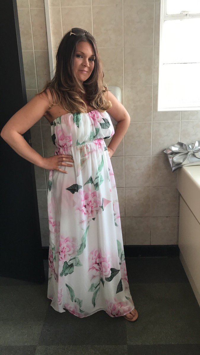 KimbobFilaner's tweet photo. #DerriAndDannysWedding https://t.co/OTQOhjYnFM