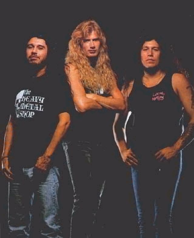 Thrash Metal masters 
Tom Araya, Dave Mustaine & Chuck Billy 
Happy birthday Chuck 