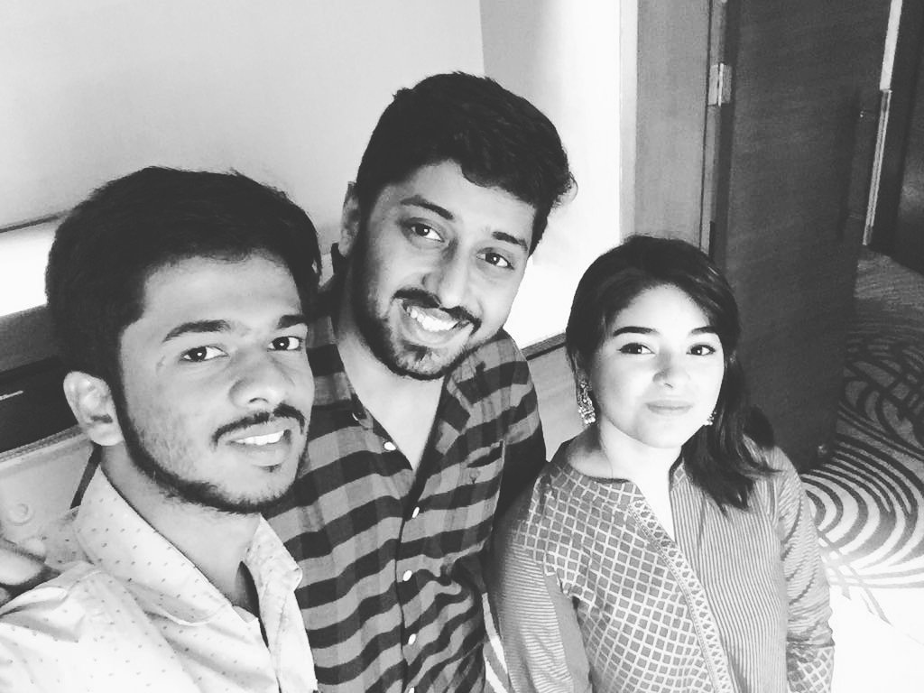nishdap's tweet photo. #LatePost #CarzyPeople #lastyearmemory💗 #funtour @ZairaWasimmm #NeelMehta https://t.co/2wsR56jkBp