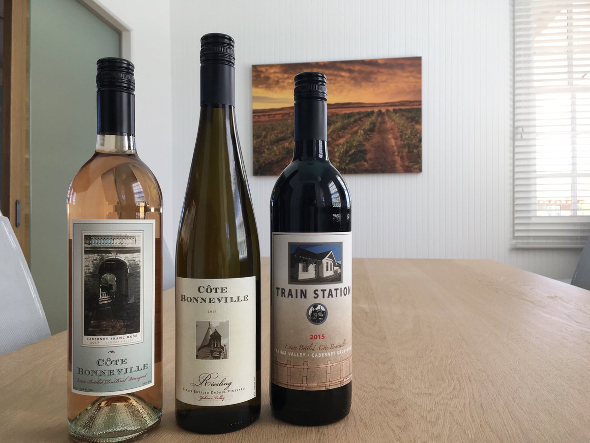 Going to the Sunnyside Ale Fest tonight?  We’re pouring and supporting local!  🍻🍷