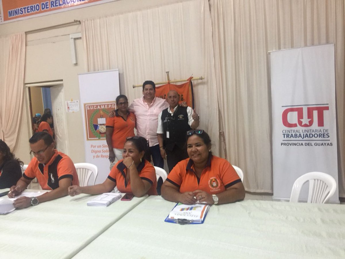 cut_guayas's tweet photo. @GomezlRichard Presidente @cut_guayas participando en el proceso electoral del Sindicato de Auxiliares Educativos en Guayas. https://t.co/9jibD7qW0c