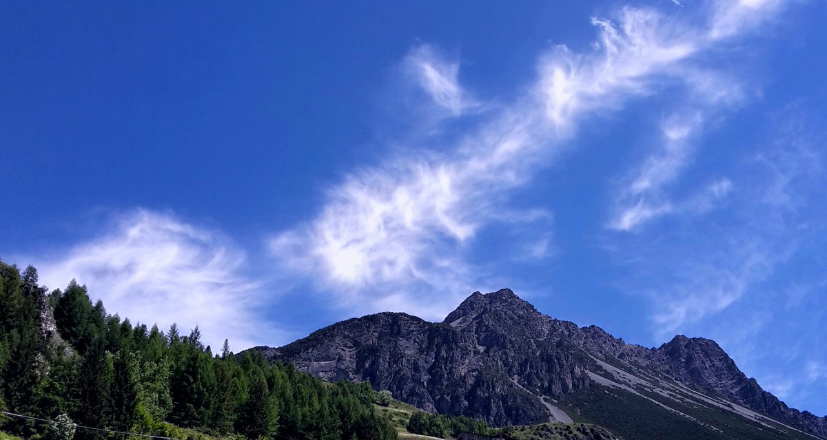 Retweeted Emiliano Verga (@EmilianoVerga):

Un respiro profondo e soffia via le nuvole dal tuo cielo!

#istantaneeDa Valdidentro #Valtellina #SummerinLombardia

#500pxrtg #dailyphoto