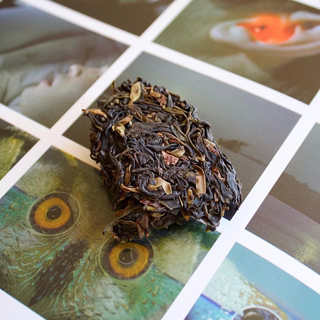 Tea89Noir's tweet photo. Wild puerh.
.
.
#tea89noir #wildpuerh #tea #cha #teatime #teaculture #norway #streettea #rawpuerh #shengpuerh #teapot #gaiwan #gongfucha #teacake #sheng #shou #puerhcha #puer #nature #art #photooftheday #茶 #차 #trà #ชา #té #thé #чай #čaj https://t.co/lfg8KANtYj