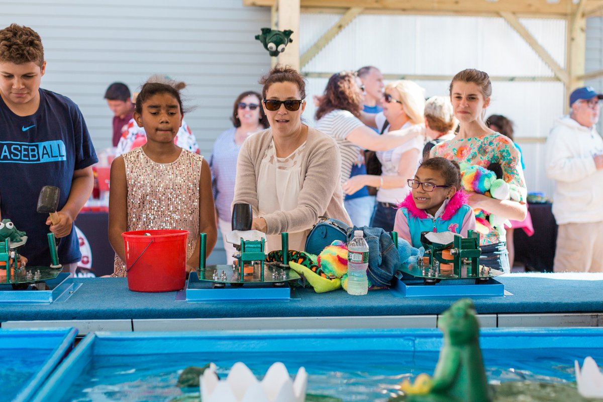 _FantasyIsland_'s tweet photo. Who doesn't love our frog bog game? Our boardwalk games, rides, ice cream parlor and shark bites grille are open 4-11pm today!
#fantasyislandlbi #frogbog #lbi #familyfun #boardwalkgames #summer2018 https://t.co/chhUAWphvk