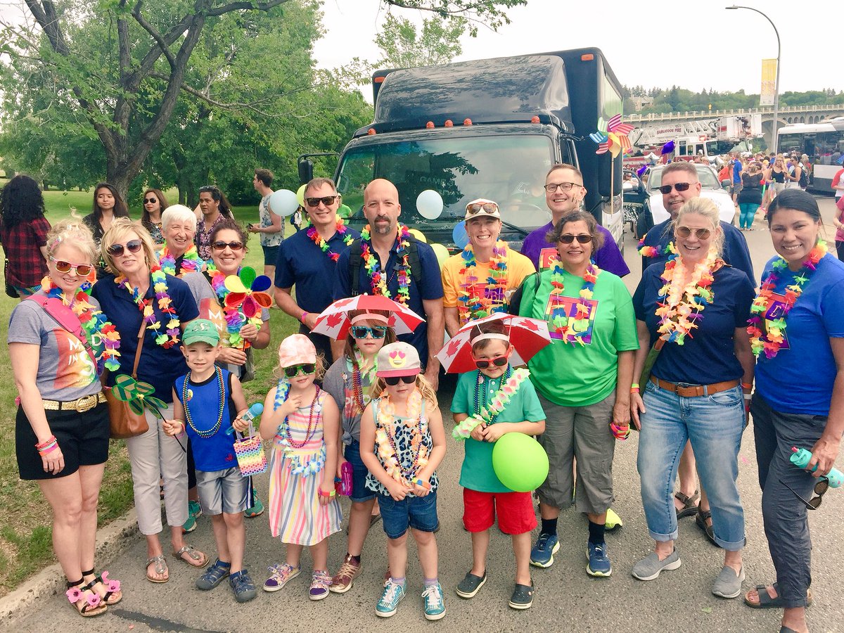 SaskatoonPolice's tweet photo. Celebrating diversity and inclusivity with the Board of Police Commissioners at #YXEPrideParade https://t.co/1rnc4tgACn