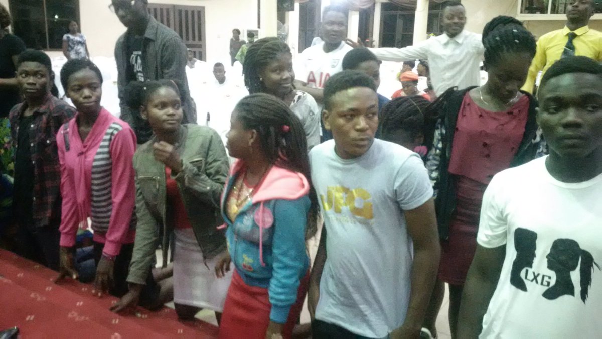SPACHq's tweet photo. Souls ready to give their life to Christ Today
#DaddyGO73
#SpacHq
#SpacYouth
#IncreasingGreatness
#MidYearRevival https://t.co/kZXAV6lRij