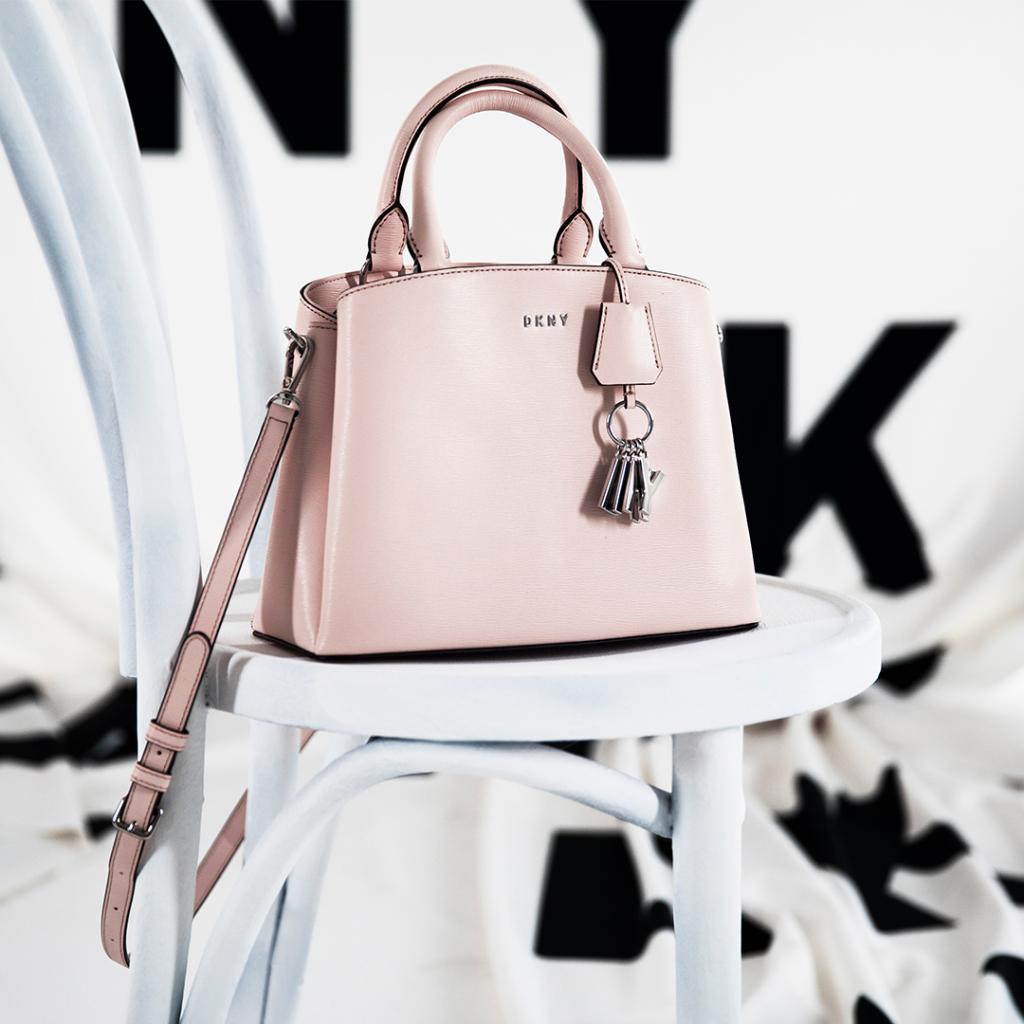 overdrive miljø Overveje DKNY on Twitter: "There's nothing delicate about this pink. Shop the Paige Leather Satchel in Quartz: https://t.co/AaUpIu4cZn #DKNYSummer2018 https://t.co/BhXdlGuFe1" / Twitter overdrive miljø Overveje DKNY on Twitter: "There's nothing delicate about this pink. Shop the Paige Leather Satchel in Quartz: https://t.co/AaUpIu4cZn #DKNYSummer2018 https://t.co/BhXdlGuFe1" / Twitter