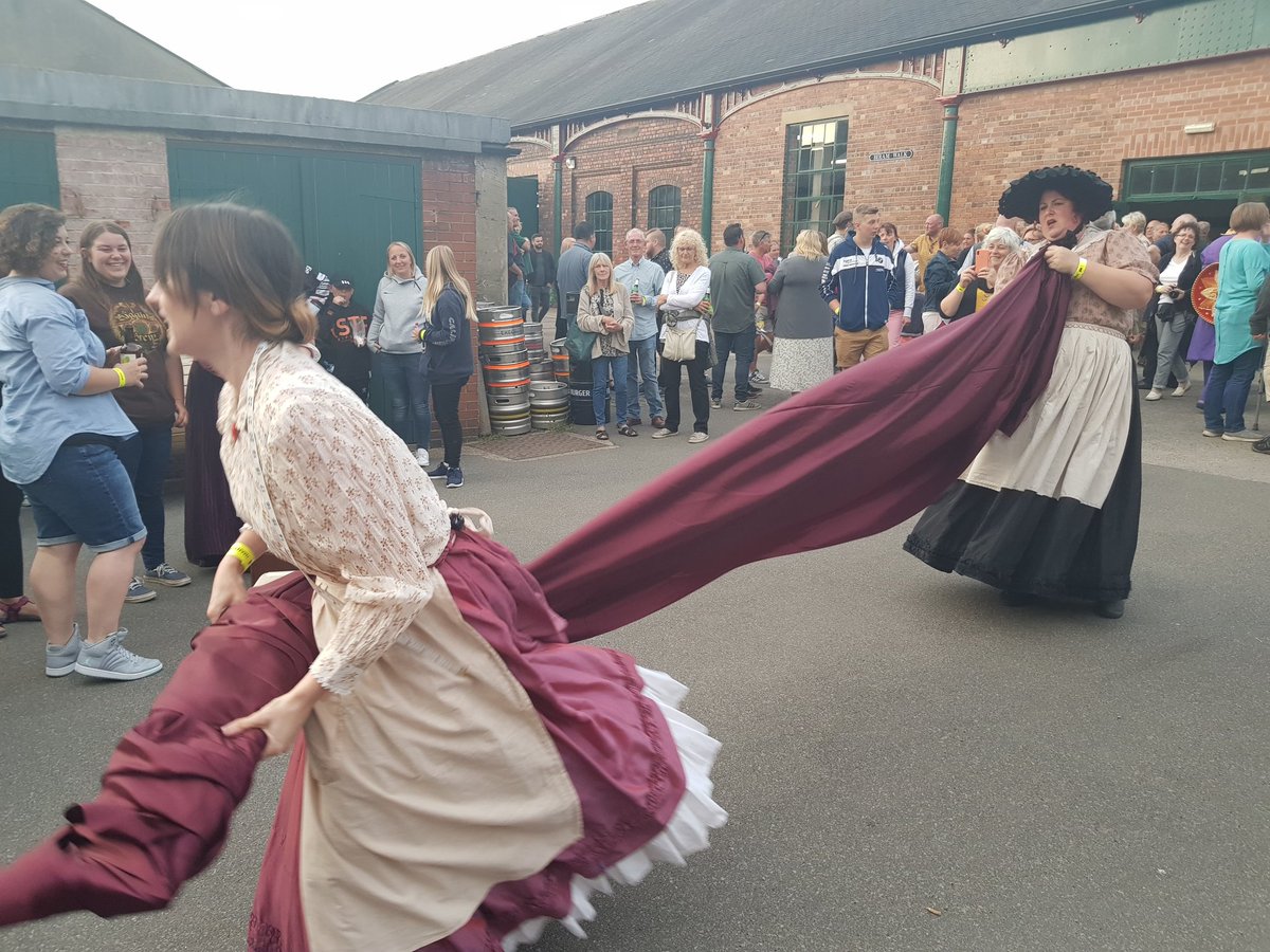 GreatPlace_WE's tweet image. What an amazing atmosphere in @DiscoverElsecar 😀😀 #manengine #wegrateplace