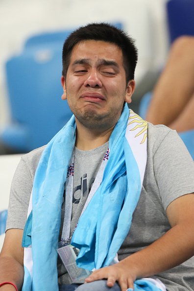 Bedanya Juara bertahan dengan Runner Up #WorldCup 2014:
Jerman: Tertinggal lalu Comeback 2-1 vs Swedia
Argentina: Tertinggal lalu terkapar dibantai 3-0 vs Kroasia