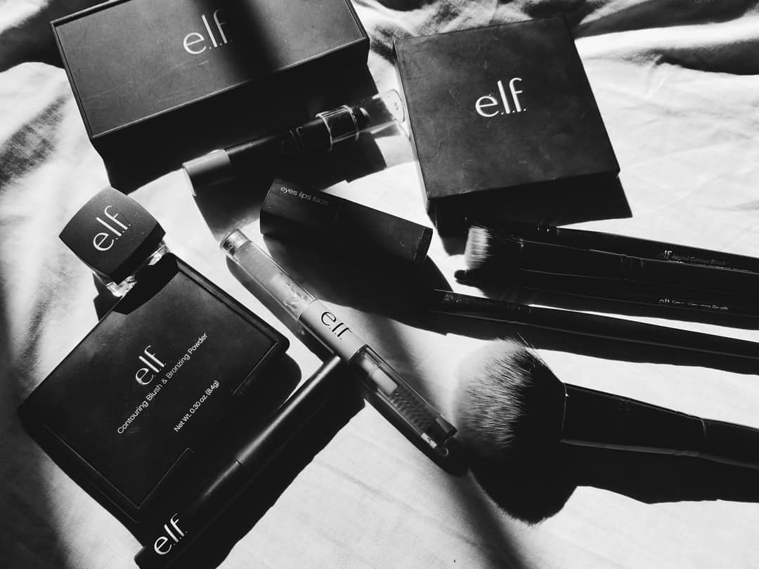 E.L.F. is an affordable and cruelty free makeup brand that has stunning products 👌🏼 these are some of the products I use almost everyday 💖

#makeup #makeupdupes #selfcare #selfcarethread #drugstoremakeup #selflove #makeupthread #makeupthreads #elfcosmetics #elflove