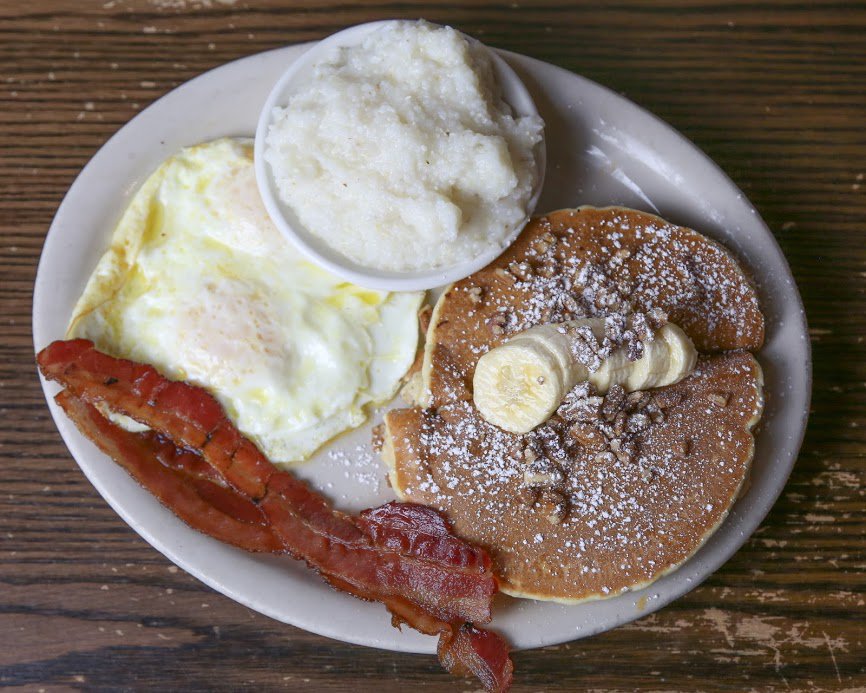 TrolleyStopCafe's tweet photo. Breakfast isn't just for the mornings. Nom nom nom! #thetrolleystopnola #open24hours #followyournola #nolafood #wherenolaeats https://t.co/EMuJBTEHce