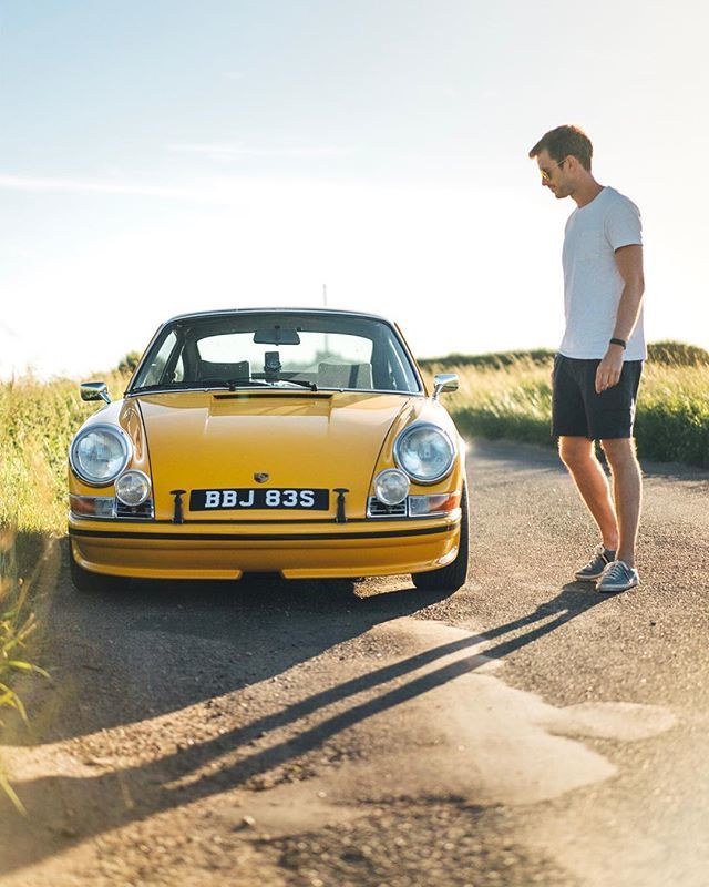 sammooresphoto's tweet image. If you don’t look back it’s time to change. Nothing like a 911 and some country roads. 🚗💨💨💨 #midsummer #911sm #porschemoment