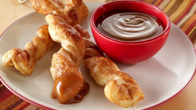 SuperMini_mi's tweet photo. Deleita a tu familia con la receta de churros caseros al horno. https://t.co/UXAWJ3FLL3  
#Postres #Cocina #Receta #Reposteros #Recetas #Chocolate #Comida #Alimentación #ComidaRica #Gastronomy #Gastronomía #Cocina #Cooking #SiguemeYTeSigo #TeamFollowBack https://t.co/Mfpul5TFvN