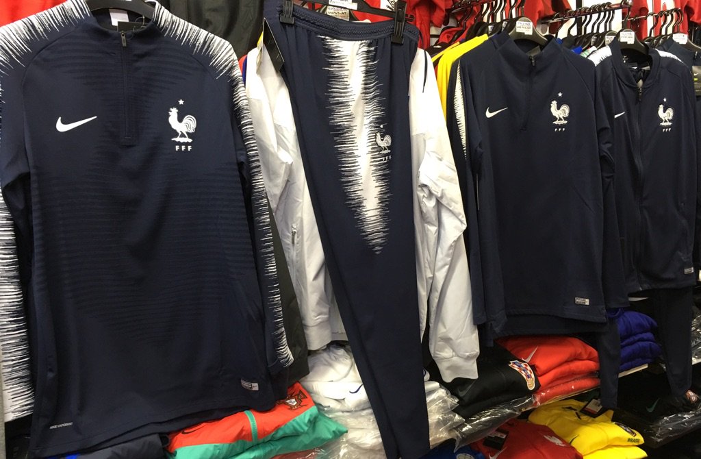 すぐ発送可能! NIKE ヴェイパーニット フランス代表 2018-19 上下