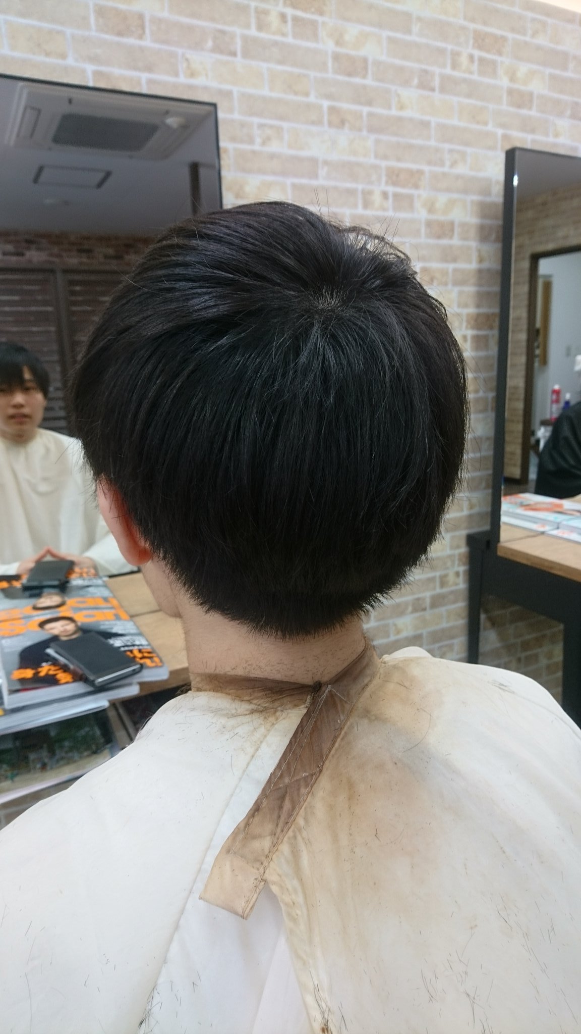 Twitter 上的 モンターニュ あちぃーー メンズカットもお手の物 暑いから襟足切っちゃったw素敵です モンターニュ 石巻美容室 ショート ボブ メンズカット ショートボブ 刈り上げ 夏ヘアー インテリ系 外国人風 T Co Mxe1aiulzp Twitter
