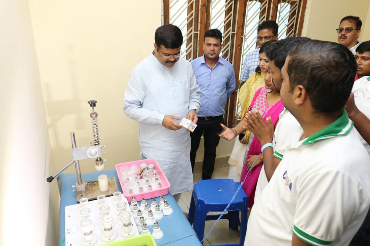 Dharmendra Pradhan tweet media