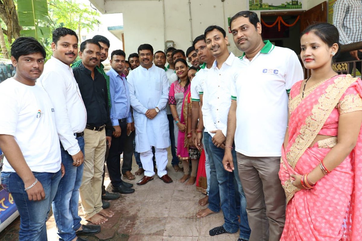 Dharmendra Pradhan tweet media