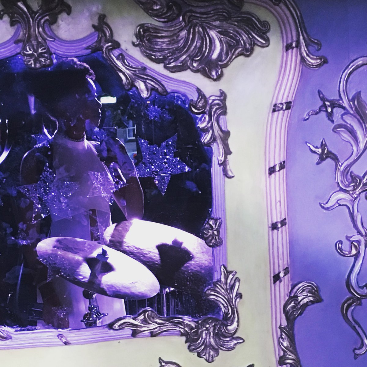 AyannaWJ's tweet photo. Indigo Fairy lost in Cymbal Land in the Spiegeltent 💙🧚🏾‍♀️💜 Thank you @HarrogateFest for hosting me as guest curator last night. Thank you to my extraordinary band @Ed_Riches @SamsonJatto @tania_ilyashova and to the most wonderful audience ever 🙏🏾✨ #reubenanday #tourlife https://t.co/wdcsp0k8bJ