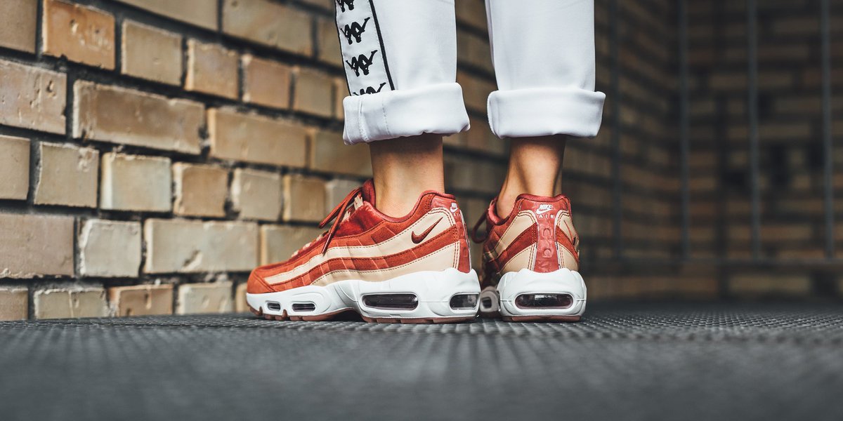 nike air max 95 lx dusty peach