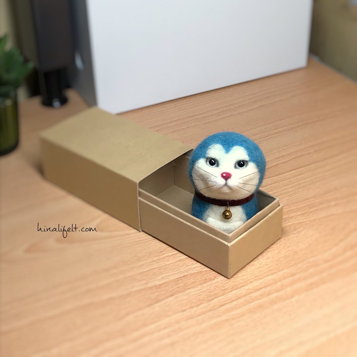 ヒナリ 羊毛フェルト猫 これまでで反応の多かった２つ 羊毛ドラえもんと百均キットのトラ こんなのばっかりで私大丈夫か 真面目に作品も作っていますので どうぞ宜しくお願いします T Co 9tex9be3wo 羊毛フェルト 午前中のドラえもん 夕方