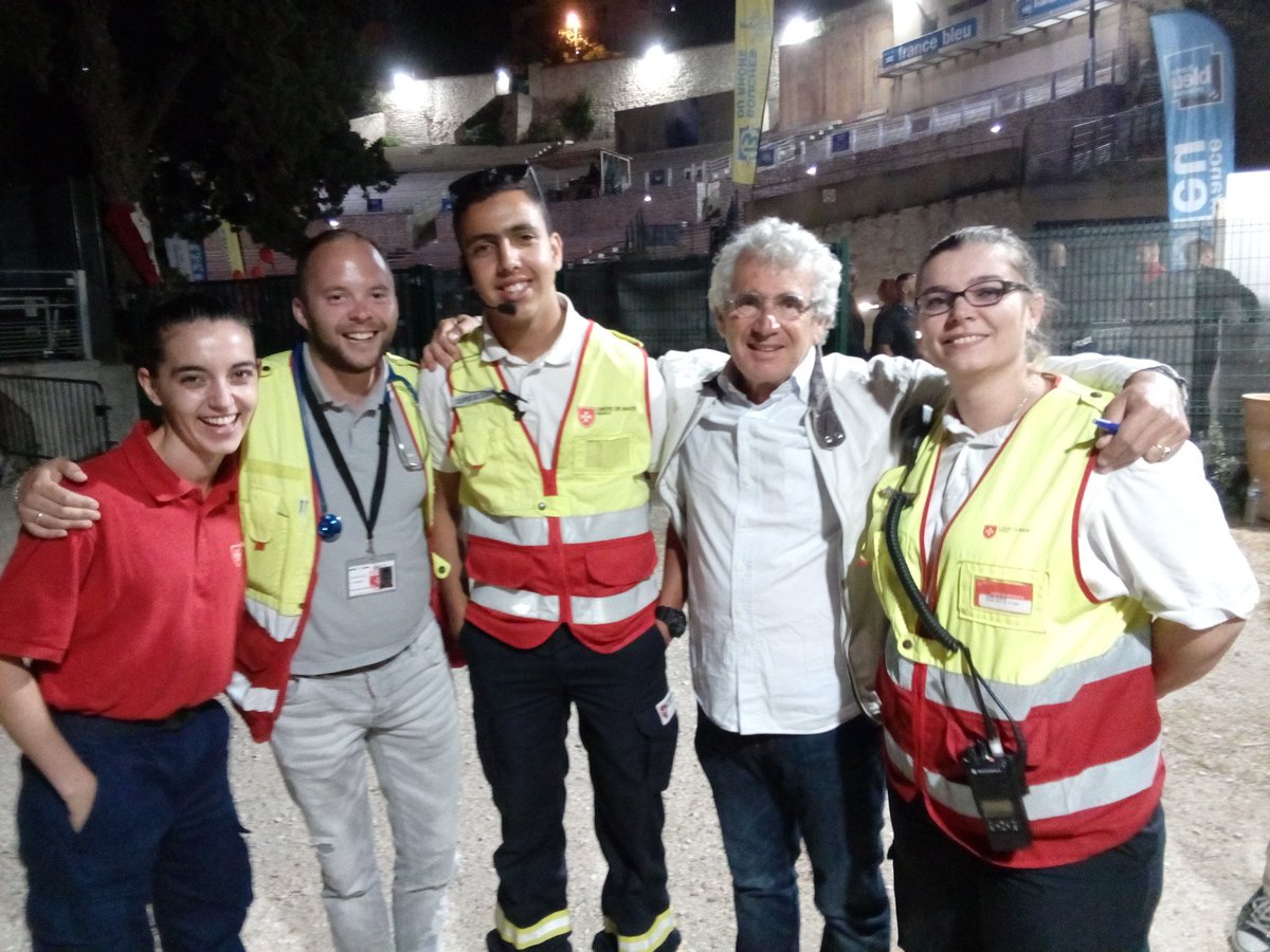 laetitia_besson's tweet photo. @Michelboujenah https://t.co/lVy1y2eyTc