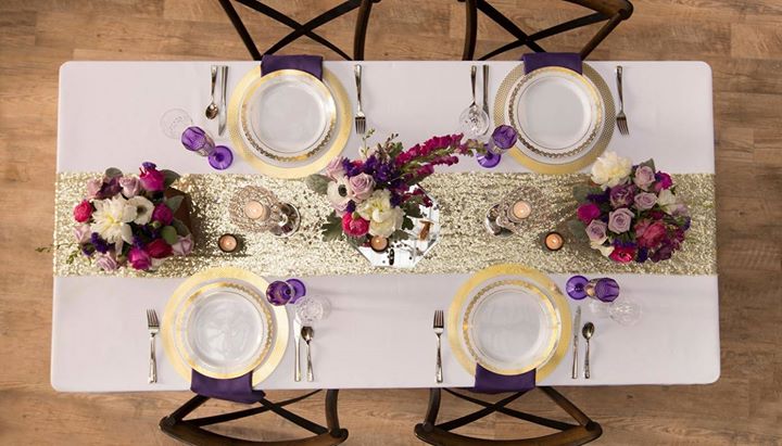 Why do we love this wedding tablescape look so much? Because who doesn't love a little rustic with a splash of vintage glam?! Dawn shares all the DIY details: bit.ly/2Ltb0SO