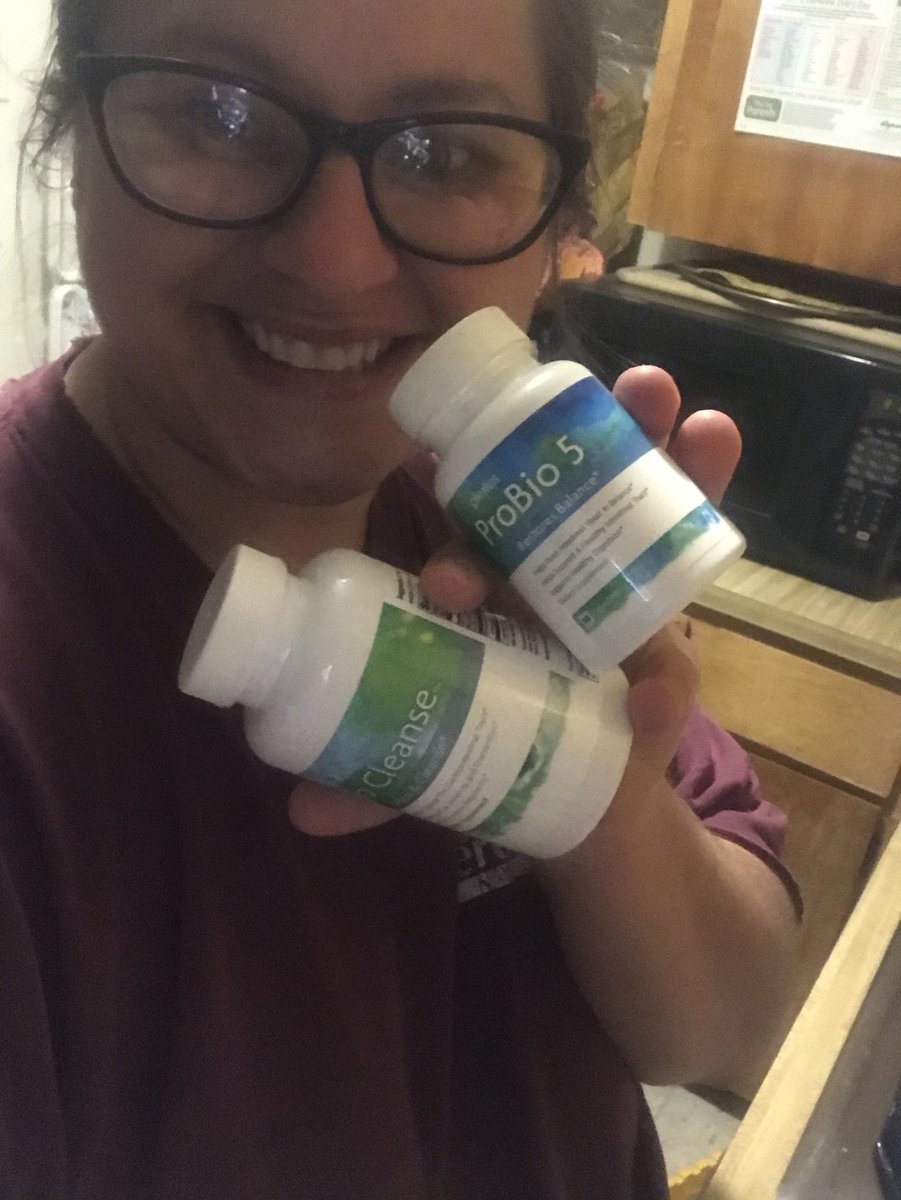 TamiGlenn30's tweet image. Two of my #Besties! Killing and flushing out 🚽the bad, and putting the good in! 😘

#Plexus #BioCleanse #Probio5 #NoImNotRunningToTheBathroom #ItsNotThatKindOfCleanse #GutHealth #GutGlam #NightyNight