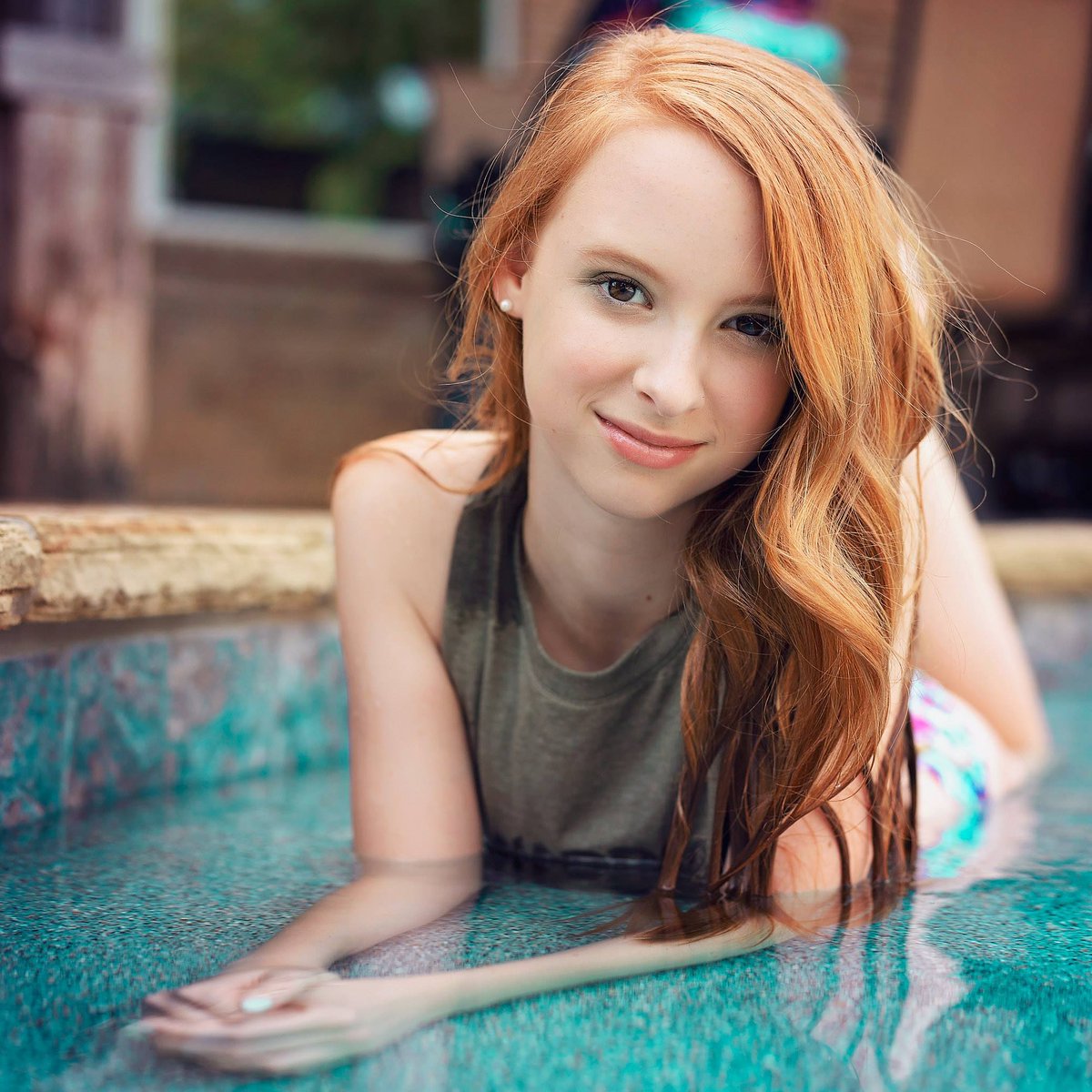 ClaireCapek's tweet photo. I really LOVE summer!!! 😍🏖☀️
.
Pics by @TimSporcic Wearing @IzzyBeClothing
.
#KDkids #aefh #aefhtalent #izzybe #warrior #model #actress #actor #modeling #pool #Mermaid #longhair #redhead #photoshoot #photography #photographer https://t.co/w4KdBFzSyI