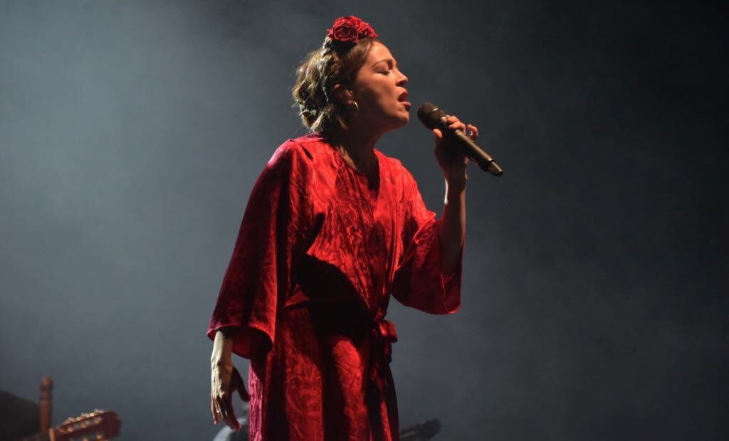 TMetropolitanMx's tweet photo. Noche de grandes emociones, en las que de corazón, agradecemos a @SeL_OT porque a pesar de sus compromisos, se dio el espacio para venir con nosotros y llevarles el cierre de gira de @lafourcade !
#HastaLaRaíz
#Musas2 https://t.co/jrK0PcjhgR