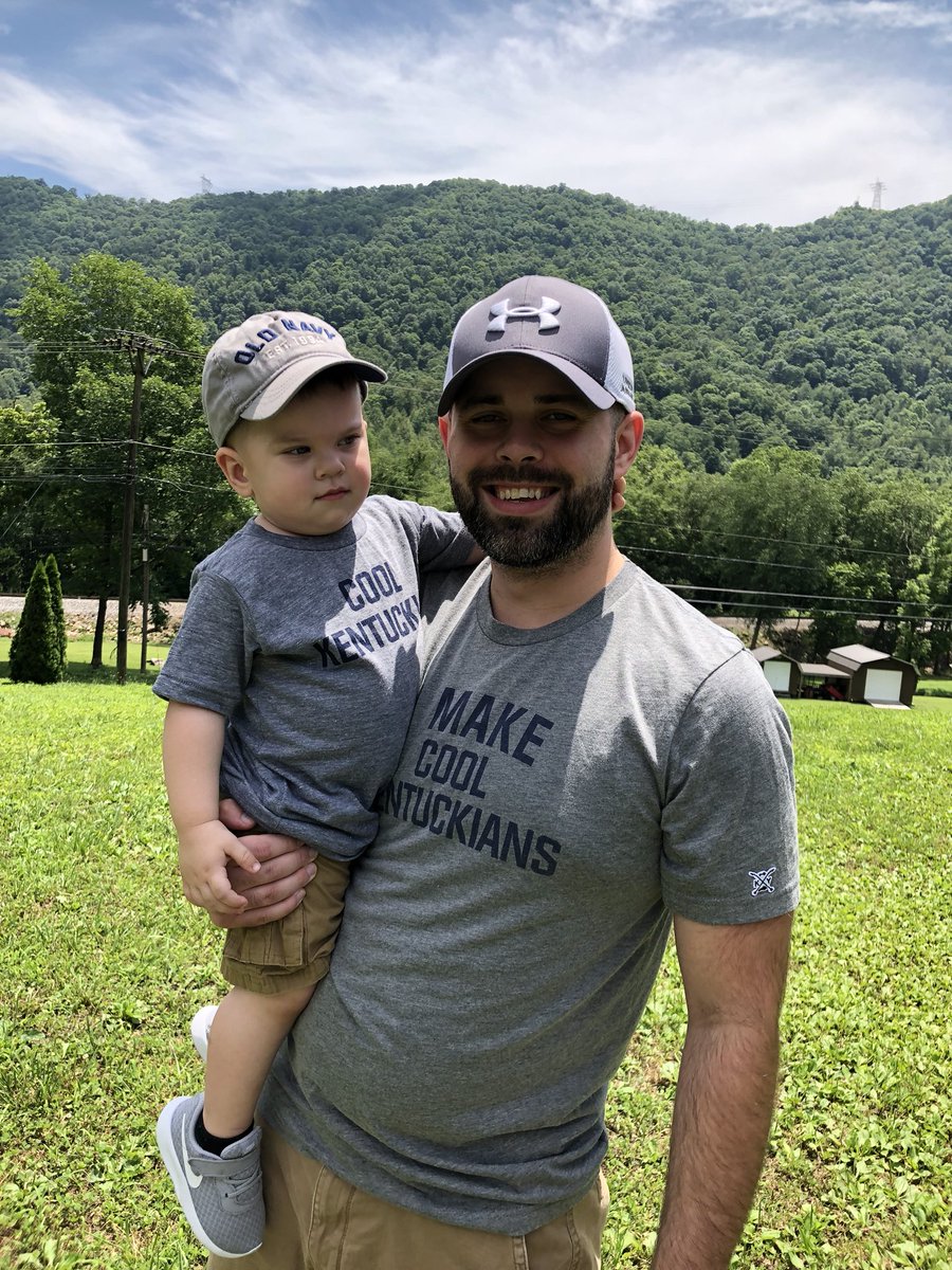 AppalachiaMomma's tweet photo. My two cool Kentuckians! 💙💙 #TheKyShop #Kentuckians #LikeFatherLikeSon #MomLife https://t.co/LweXNuGSs2