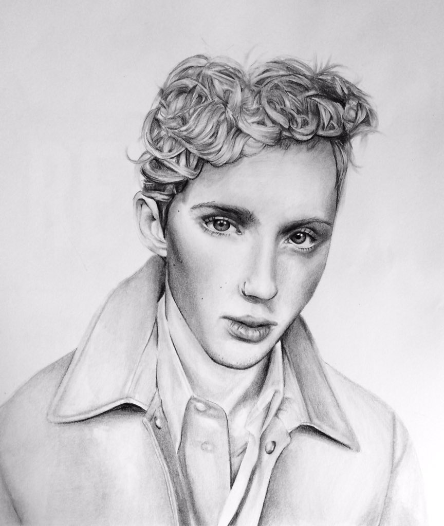 emsyarns's tweet photo. Holiday boredom ✏️@troyesivan https://t.co/ZHocJoJiqR
