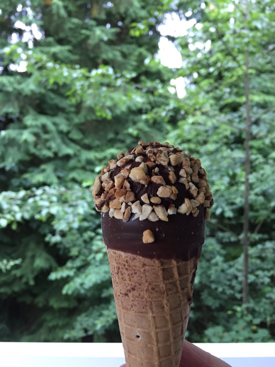 Clovis1007's tweet photo. I cannot put into words the love I have for my man right now🍦 #MyFox #MyTreat https://t.co/70Bu0fhJMt