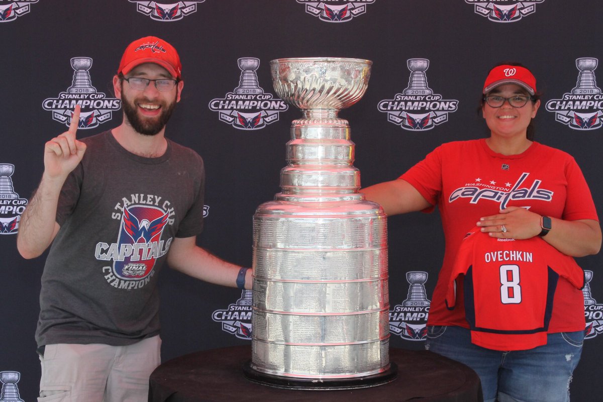 eibborssorg's tweet photo. Got my first #StanleyCup picture with @AggieGal08 ... What a crazy day.
#ALLCAPS #CapsFanFest https://t.co/RFTLfkiW3G