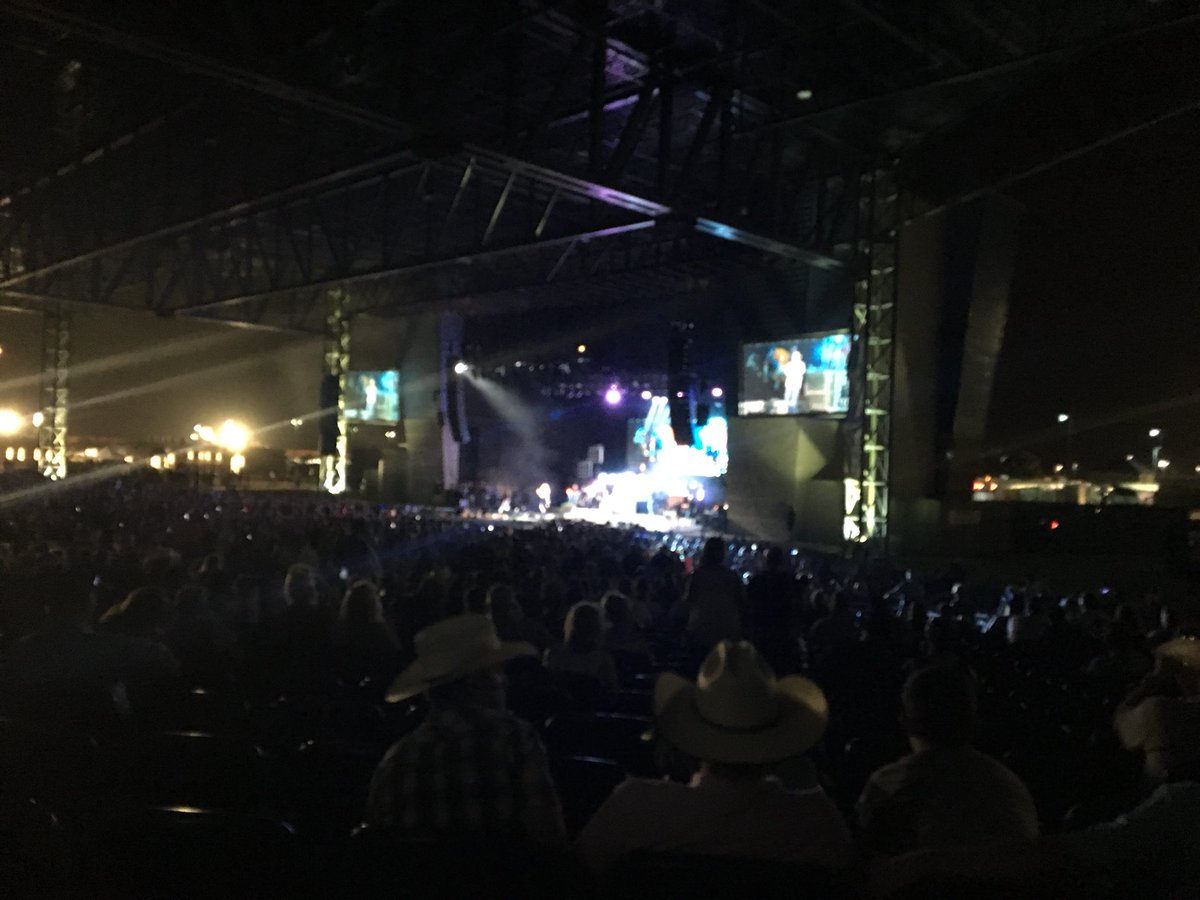 SETX_Chris's tweet photo. @FordPark #tobykeith https://t.co/OBZ3t4pz1C