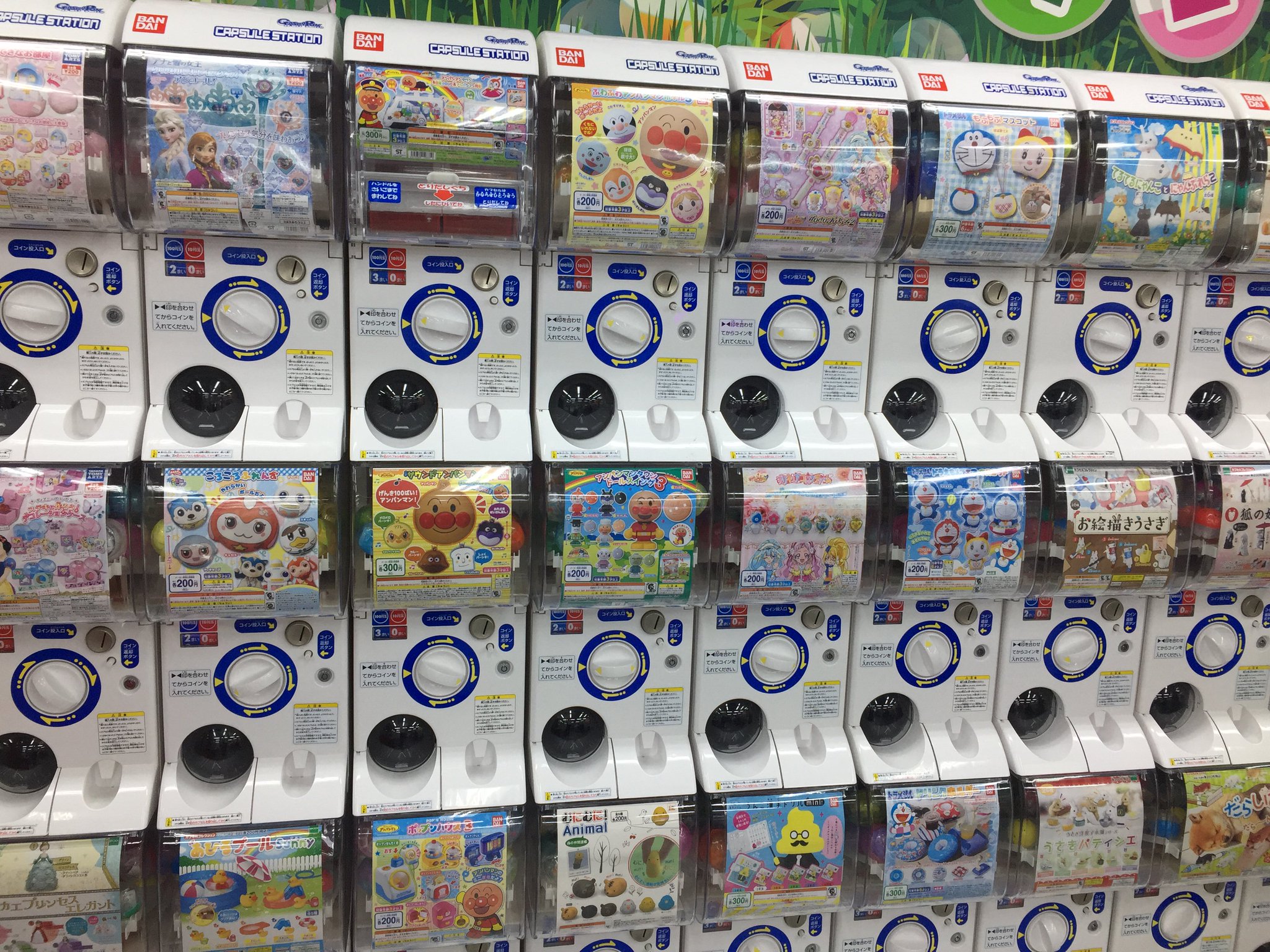 ヨドバシカメラ 名古屋松坂屋店 ガチャを引こう ヨドバシ名古屋 6f おもちゃコーナー には大迫力の ガチャガチャランド がござます 売切れ続出の 大人気ガチャ も 予告なしに不定期入荷しています ぜひ皆様の目で実際にご覧下さい