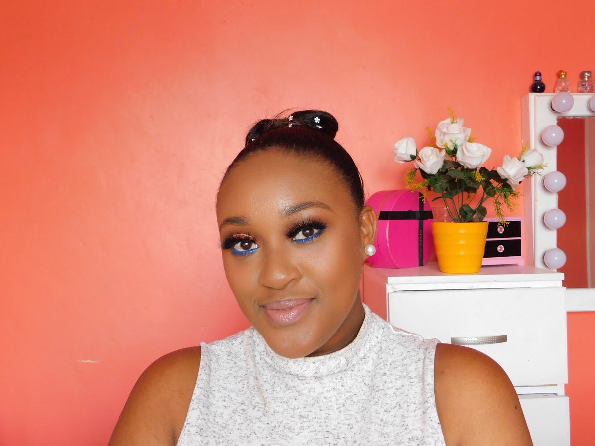 makeupcityy's tweet photo. Easy like a Sunday morning:) 
I officially welcome myself back to Twitter 🎉😜😂 #makeup #makeupaddict #makeupcityy https://t.co/ztsEXieR20