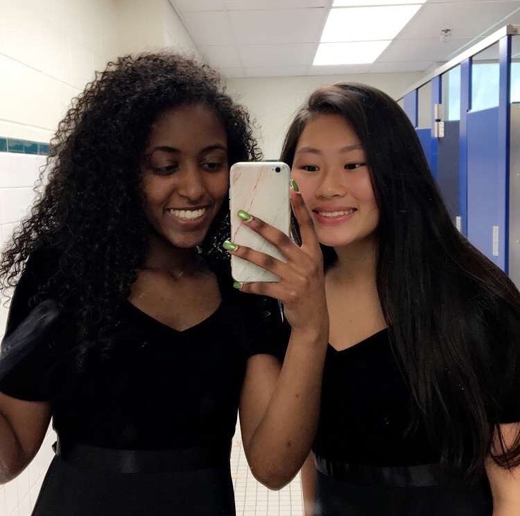sarongerawork's tweet photo. happy 16th birthday elizabeth ahn i love youuu!!!💘💘💘 #salutations #ethiopian #nesh #itsmyhalfbirthday #sorry #appreciate #mylocker https://t.co/3dBl1bkkzG