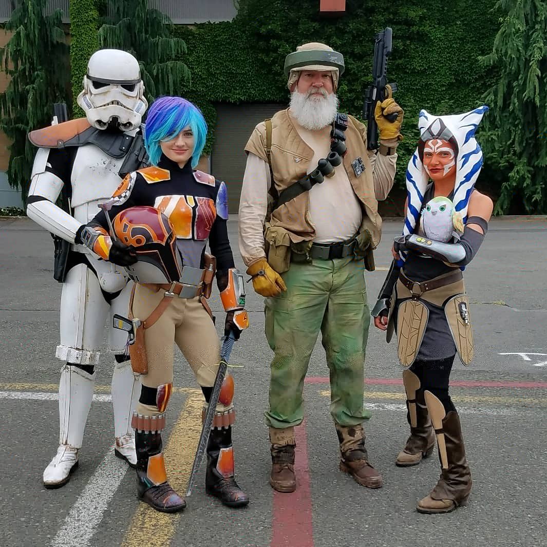 CreativArtMagic's tweet image. We had a great event today with @GarrisonTitan and @rebellegion  #AlphaBase at the Washington Toy and Geek Fest @toyandgeekfest! 
 It will be a day long remembered...
#starwarscosplay #toyandgeekfest #starwarsrebels #sabinewrencosplay #sabinewren #ahsokatano #starwars  #comiccon