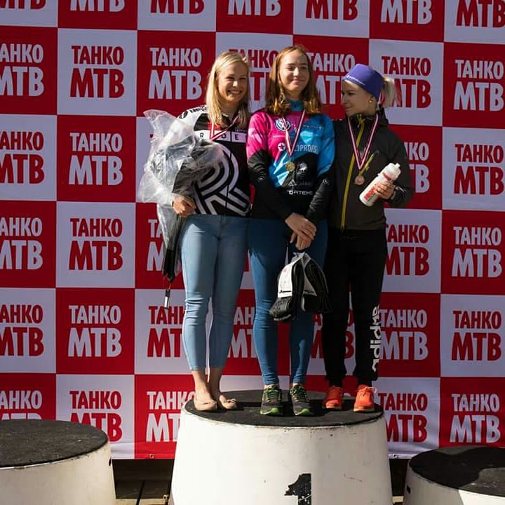 Ivo Kraus taltioi tunnelmia perjantaina ja lauantaina, käyhän katsomassa Facebookistamme ✌
#tahkomtb #tahkomtb2018