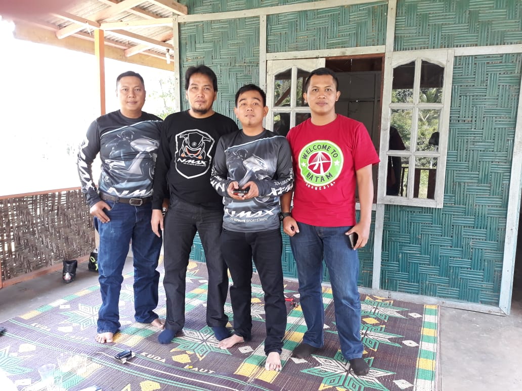 trisneosetiawan's tweet photo. Bikers I #PerintisNmaxClub #touring2018 😎 https://t.co/FWT2L4hDEA