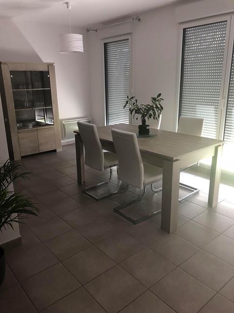 MatelproSARL's tweet image. Merci à Delphine Boutigny pour les photos de sa superbe salle à manger ! ❤❤ #clientsatisfait #photoclient #matelprochezvous #mobilier