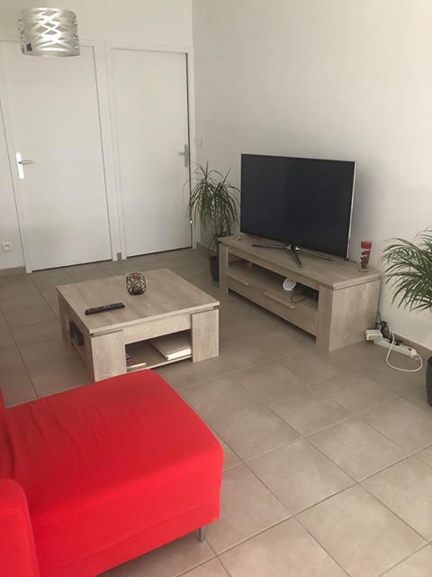 MatelproSARL's tweet image. Merci à Delphine Boutigny pour les photos de sa superbe salle à manger ! ❤❤ #clientsatisfait #photoclient #matelprochezvous #mobilier